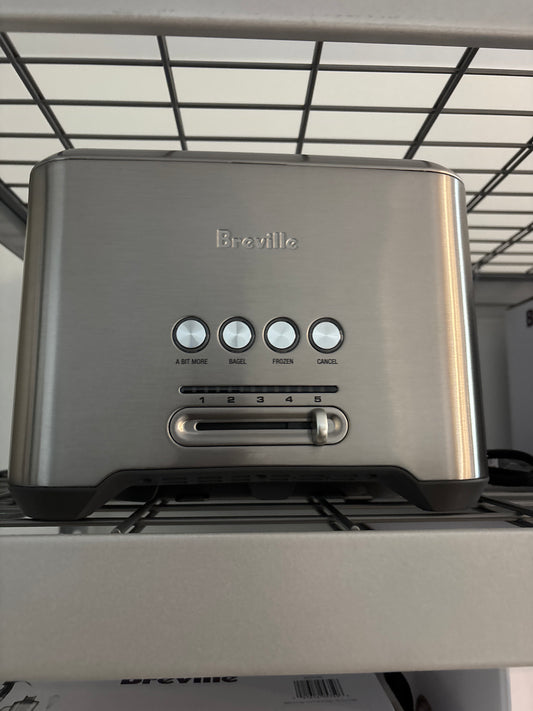 BREVILLE - The Bit More - 2-Slice Toaster