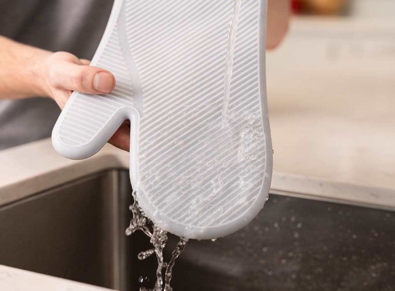 CUISIPRO - Silicone Oven Mitt - SET of 2