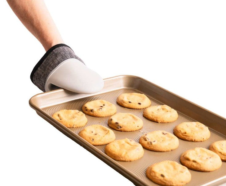 CUISIPRO - Silicone Pinch Mitt - SET of 2