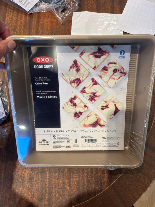 OXO GOOD GRIPS Cake Pan - Non Stick - 9” Square