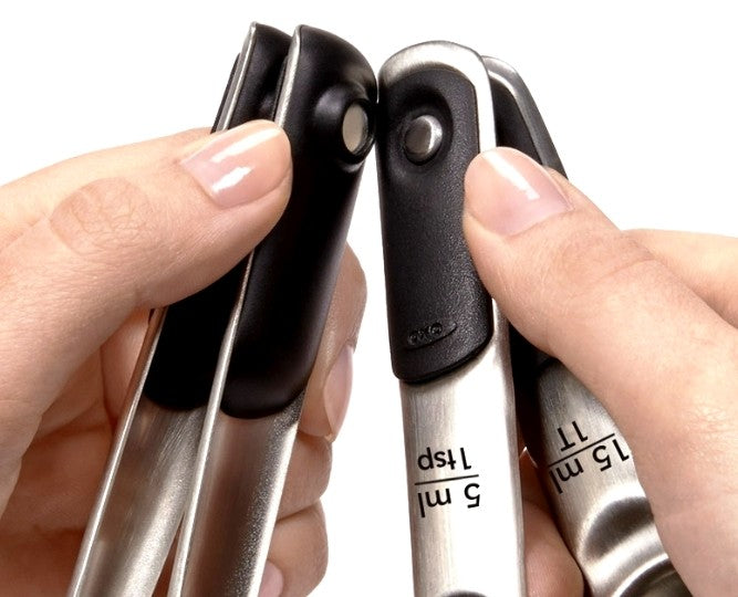 OXO GOOD GRIPS - Stainless Steel - Measuring Spoon Set, Magnetic
