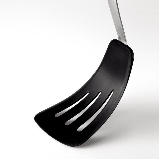 OXO GOOD GRIPS - Flexible Omelet Turner - SILICONE