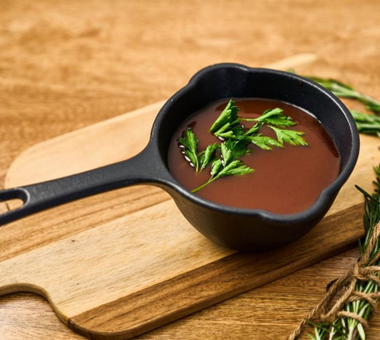 VICTORIA - 0.4L Mini Cast Iron Saucepan